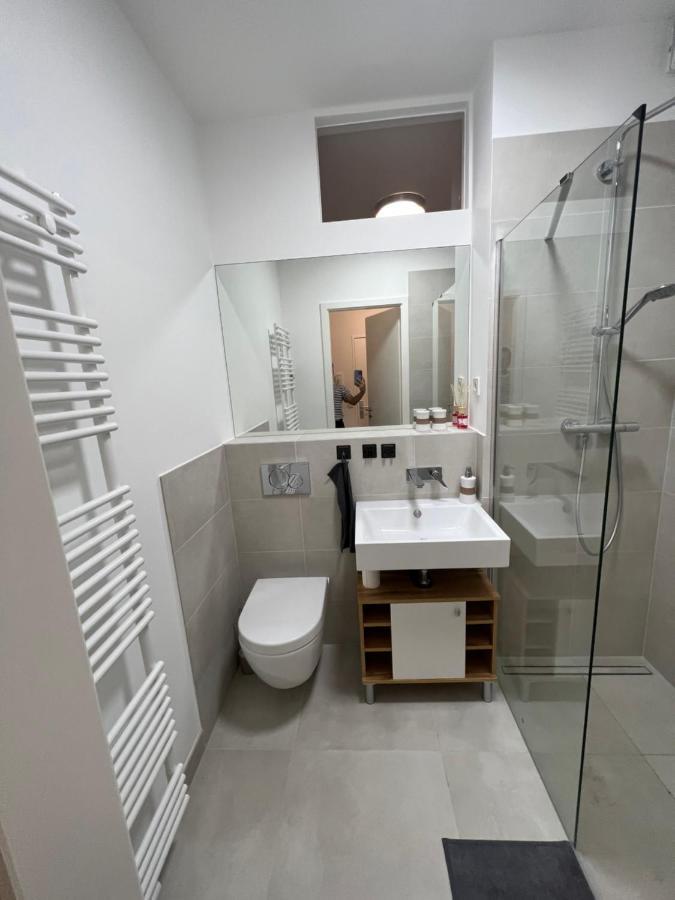 Studio Apartment Berlin Luaran gambar